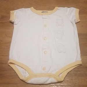 🏖Carter's 3-6 month unisex baby onesie